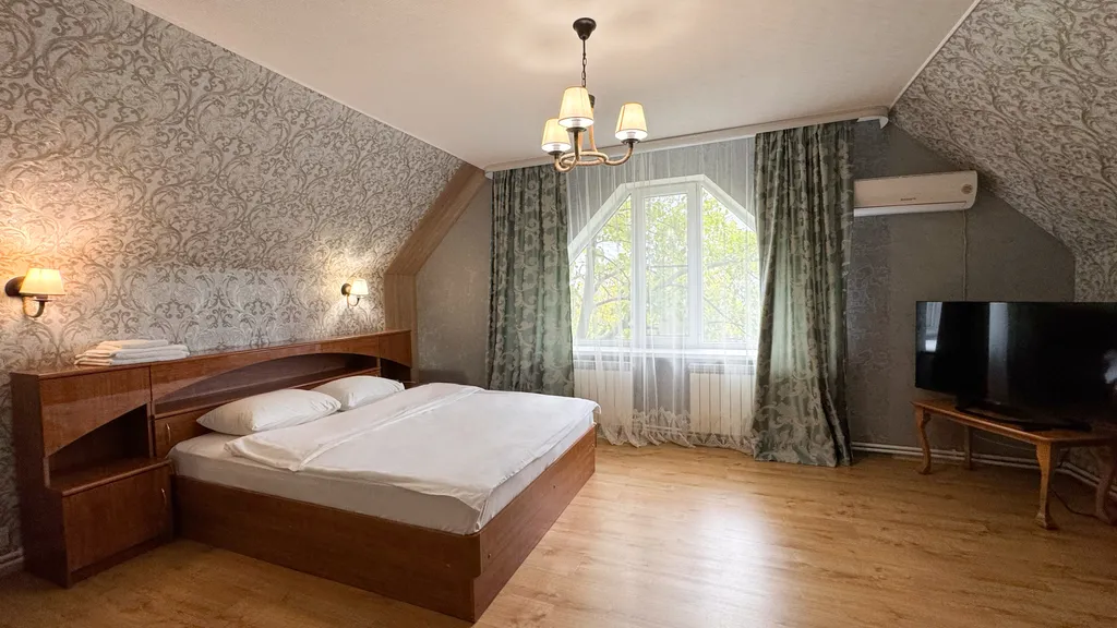 4-комнатный Дом