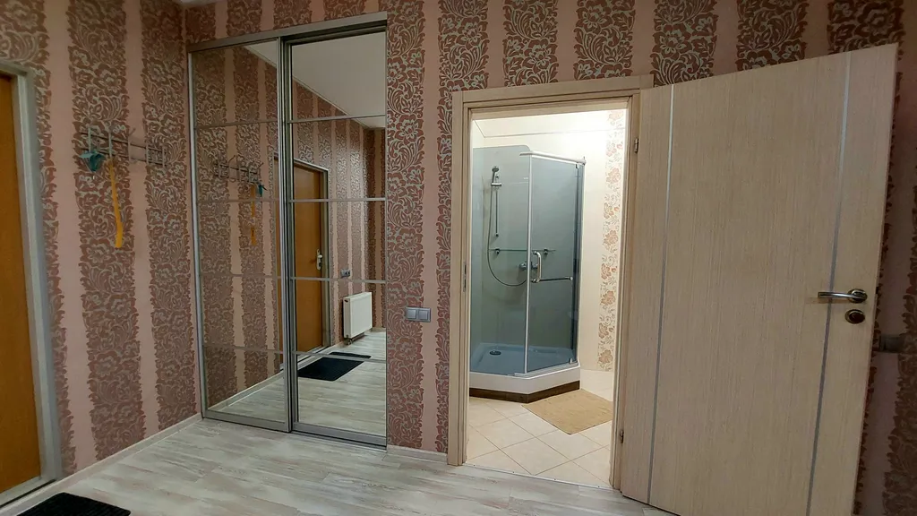 Большая уютная квартира с видом на море