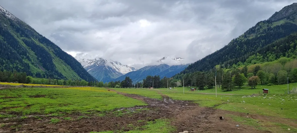 Коттедж Домик на Софийской поляне рядом с лесом и речкой — Архыз