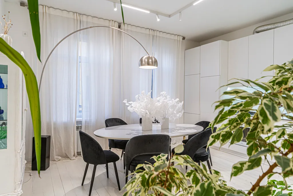 Квартира Белоснежные апартаменты в центре на набережной Невы — Санкт-Петербург