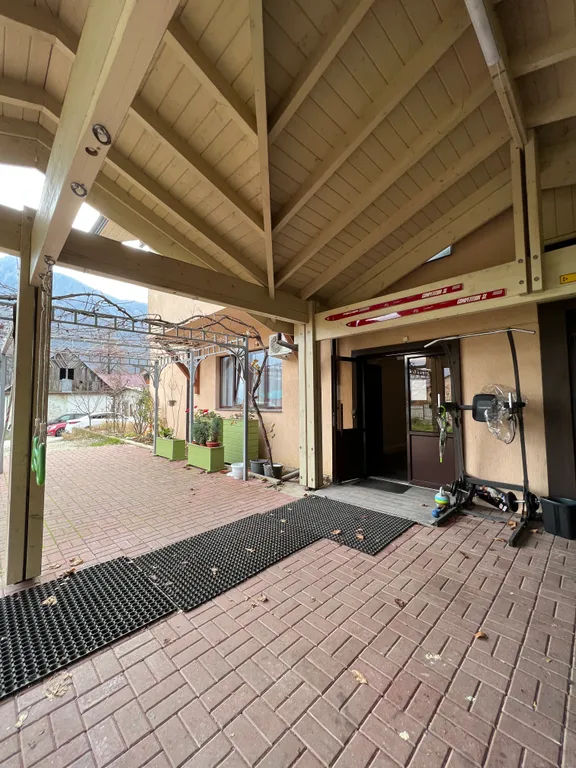 Стильная 3-комнатная квартира с видом на горы