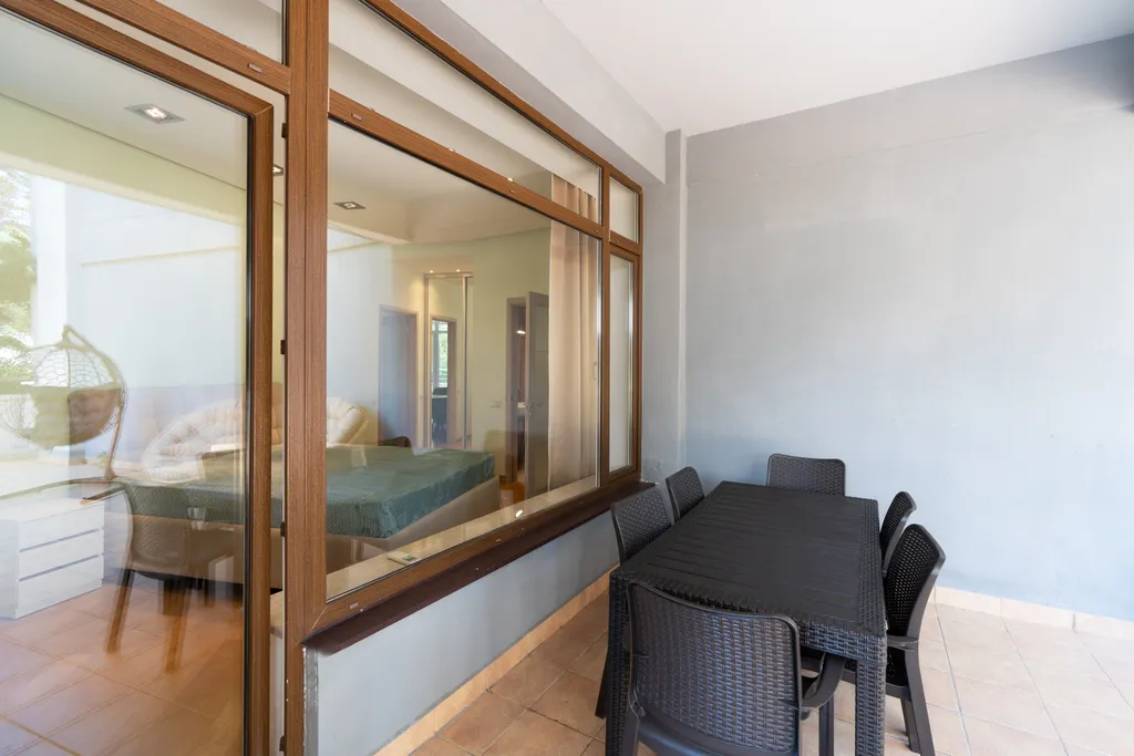 Квартира с двумя мастер-спальнями на первой береговой линии