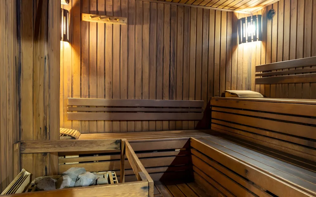 Коттедж с сауной, зоной барбекю и парковкой