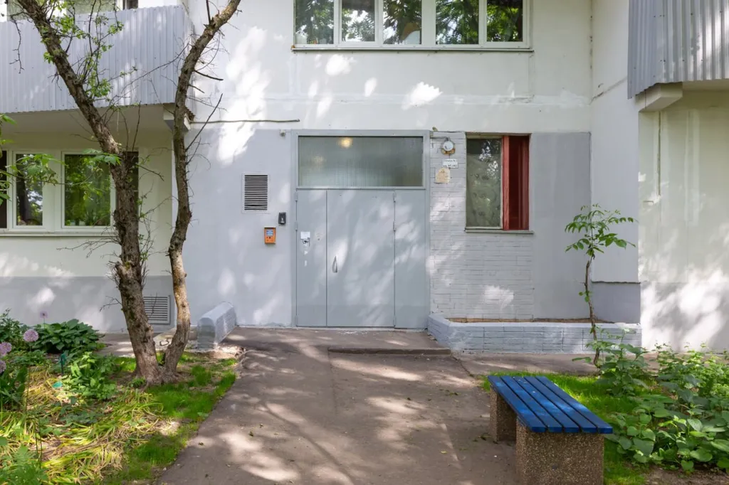 Квартира у живописного пруда