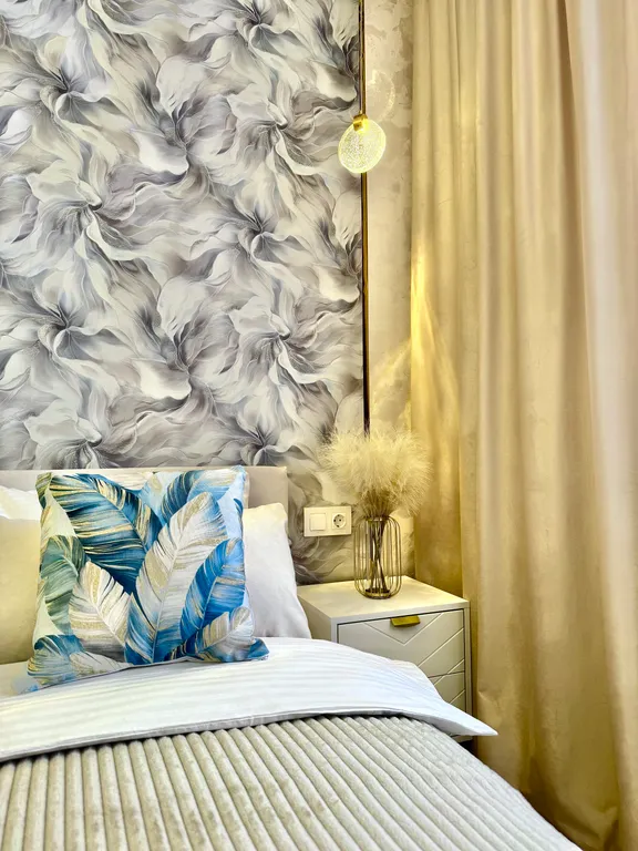 Стильная квартира с новым ремонтом в центре Индустриального района