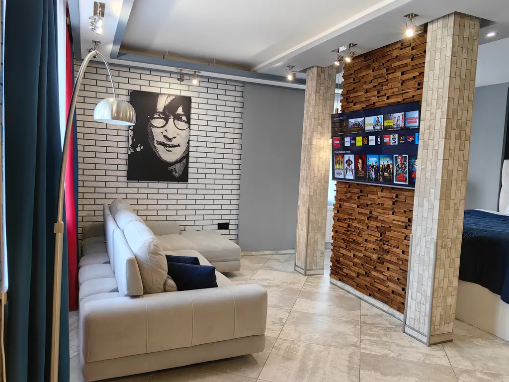 Дизайнерская квартира на правом