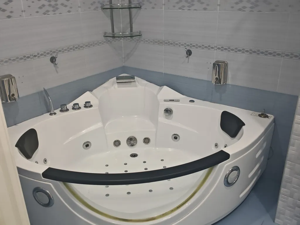 Умная квартира с гидромассажной ванной