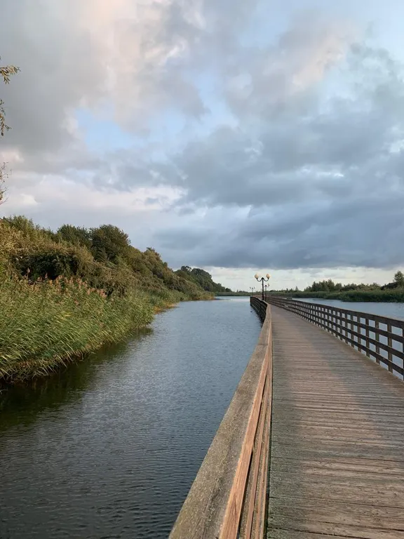 Дом между морем и озером