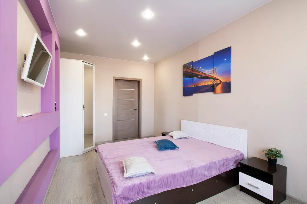 2х комнатная квартира с раздельной кухней недалёко от центра города