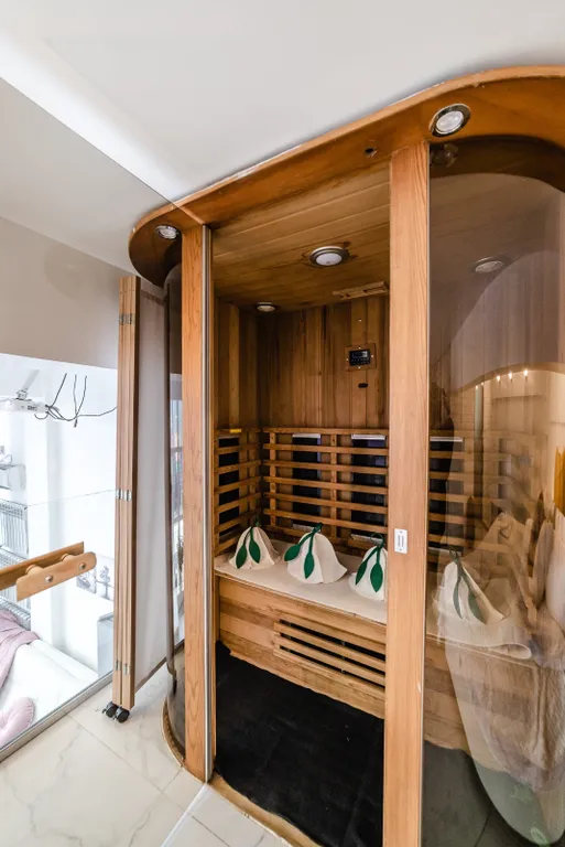 Квартира Квартира Большой двухуровневый лофт с собственной сауной и джакузи — Москва