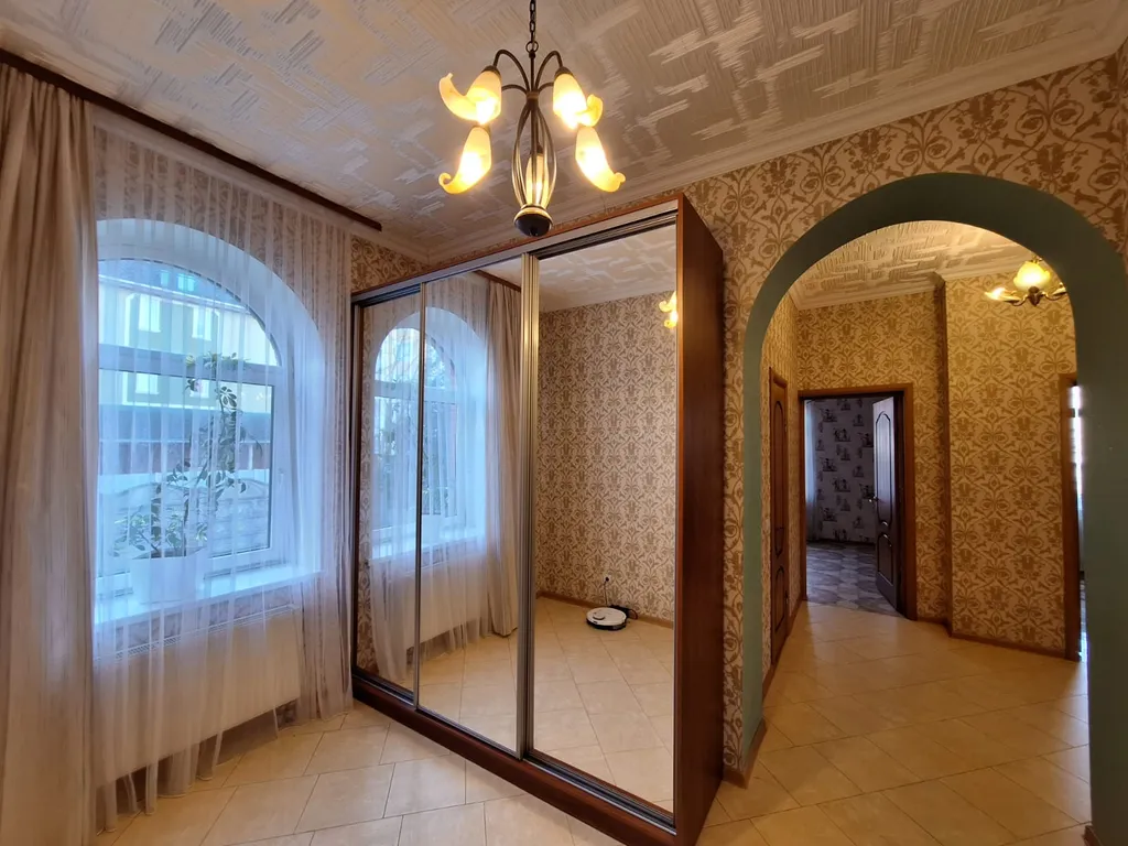 Первый этаж дома у моря