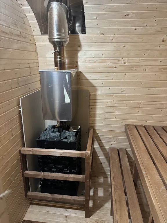 Дом с баней на дровах и мангальной зоной