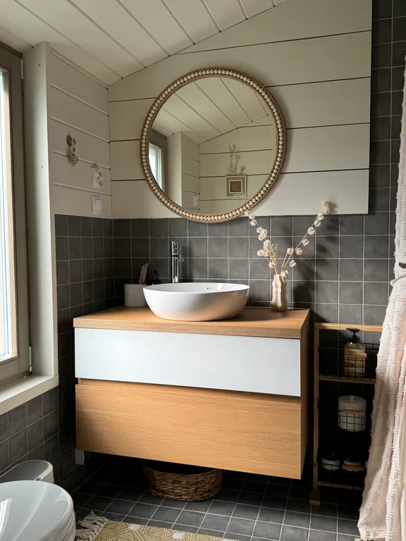 Уютный загородный дом в тишине