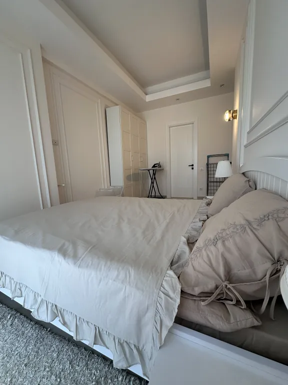 Светлая уютная квартира в Махмутларе с панорамным видом на море и горы