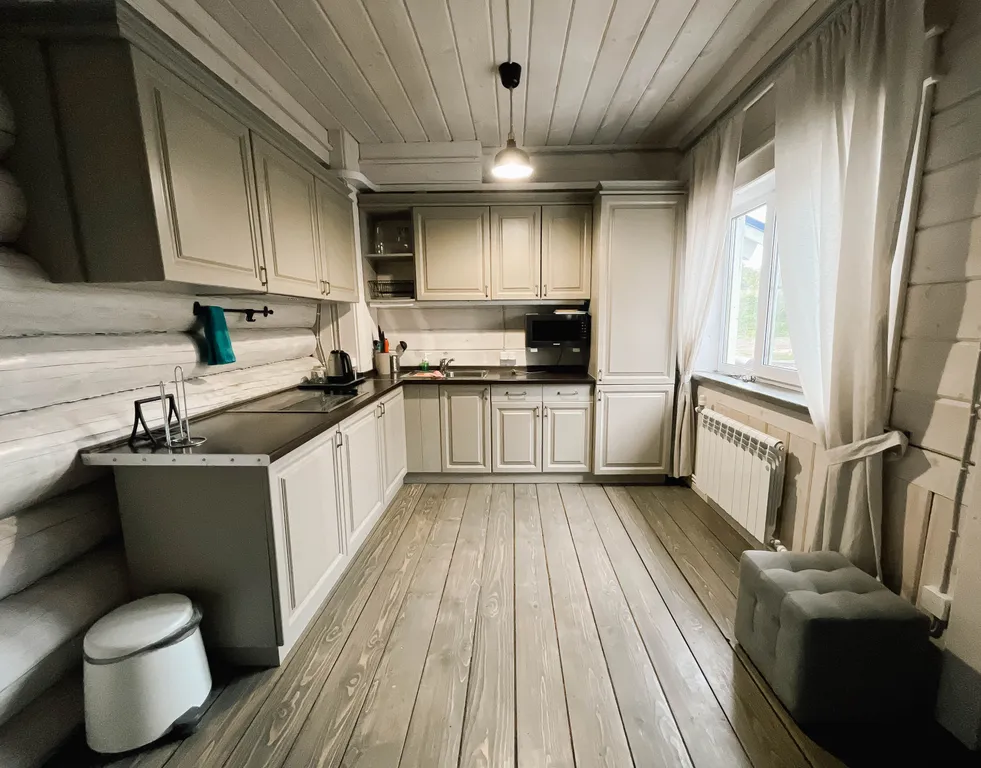 Домик на берегу Селигера