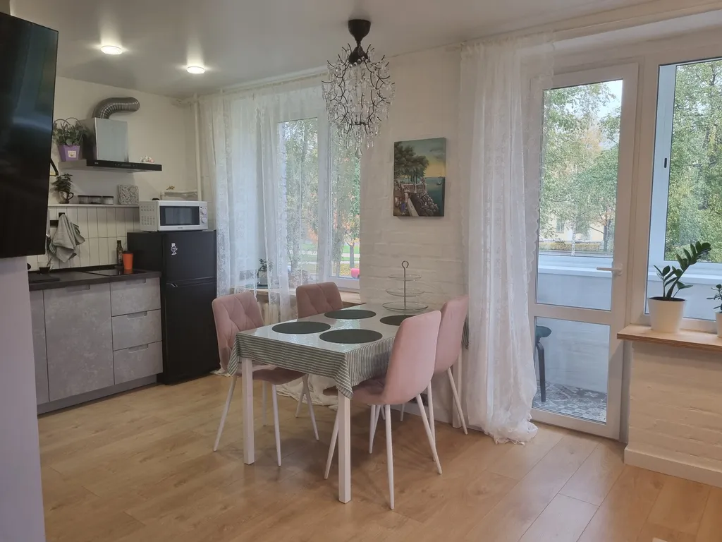 Квартира с видом на собор Святого Петра и Павла