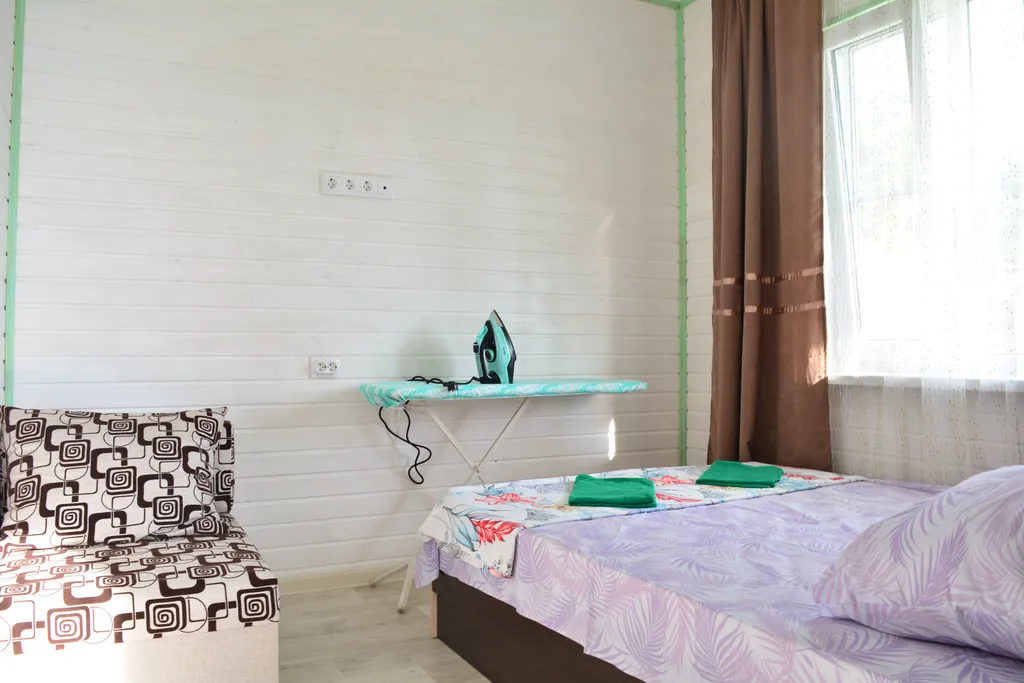 Коттедж Двухкомнатный дом — Темрюк