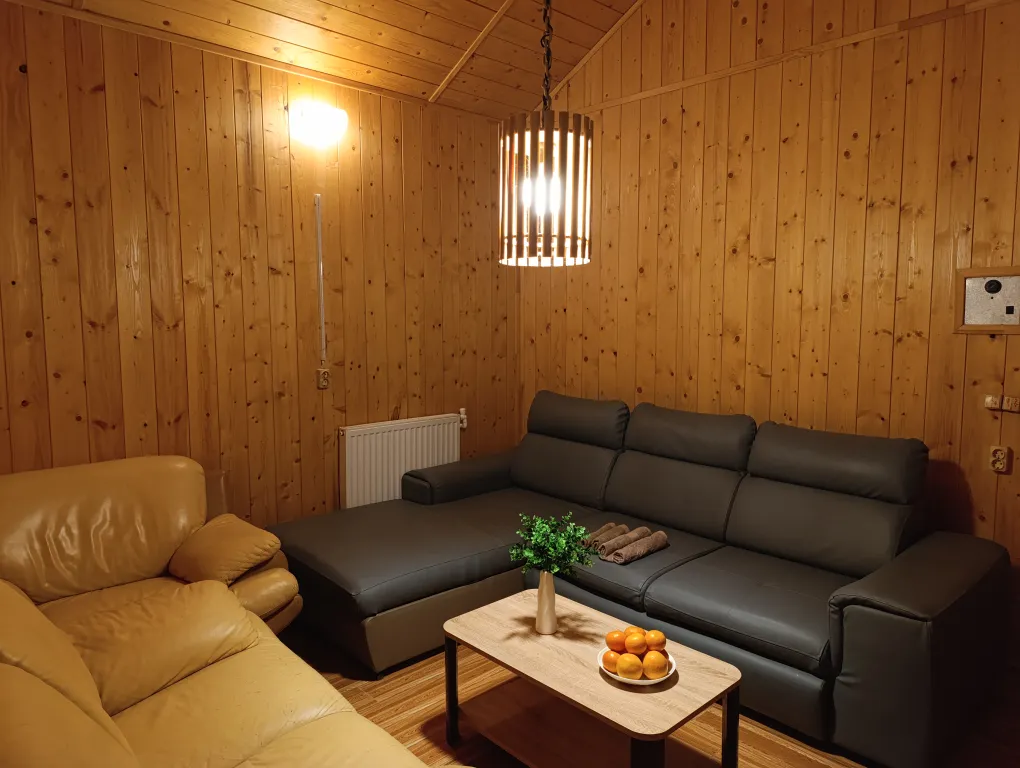 Уютный дом с баней рядом с заливом, карьером, голубыми озерами и сосновым лесом