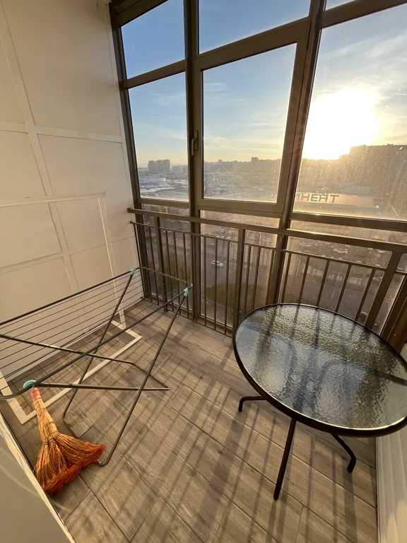 Квартира Квартира Светлая студия рядом с ТРЦ Планета и Рэд сэйл — Красноярск