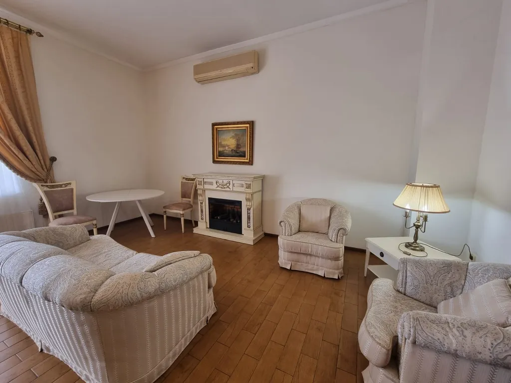 Вилла с открытым бассейном и видом на море