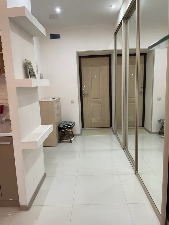 Уютная квартира с современным ремонтом в новом элитном доме — аренда посуточно в Камышин