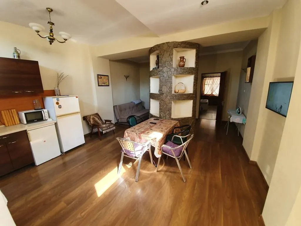 Просторный двухкомнатный дом в санаторной зоне