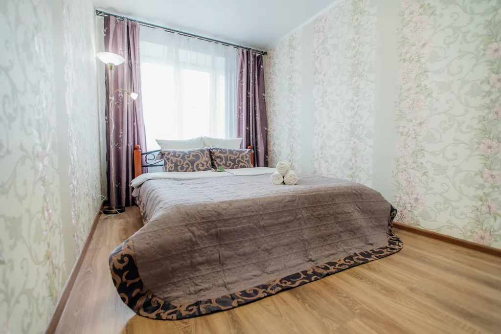 2-к квартира возле Площади Победы — аренда посуточно в Калуга