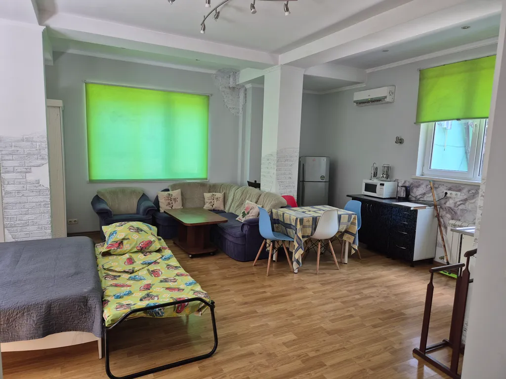 Апартаменты в самом центре до 5-ти человек с бесплатным паркингом