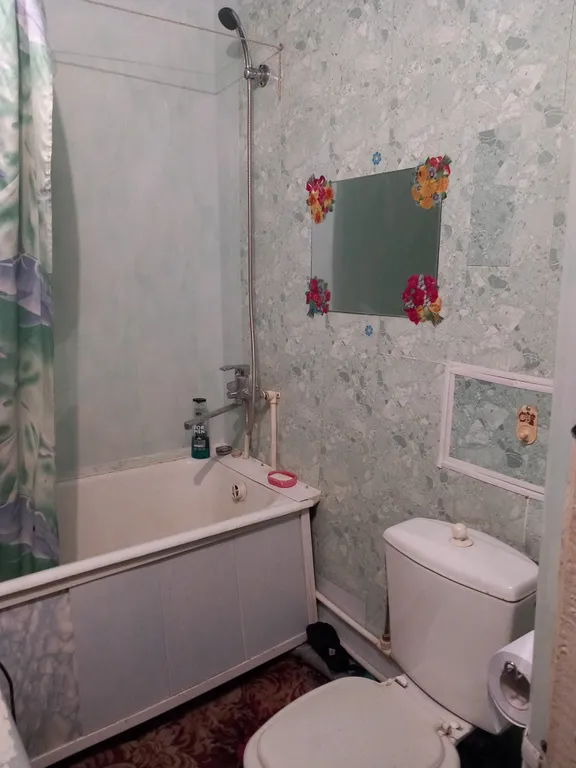 Квартира в спокойном районе, наличие мест парковки во дворе