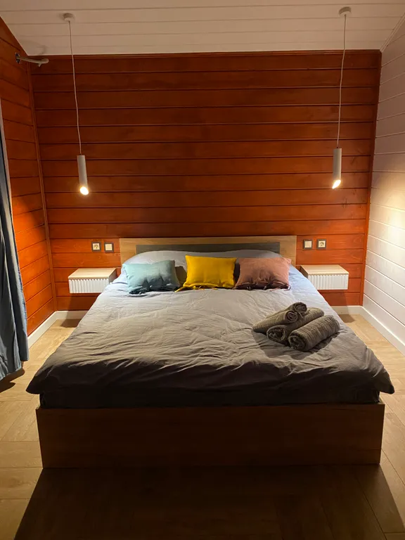 Дом с Сибирским чаном в лесной сказке