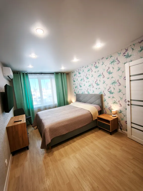 Уютная квартира  в новом развивающемся микрорайоне — аренда посуточно в Самара