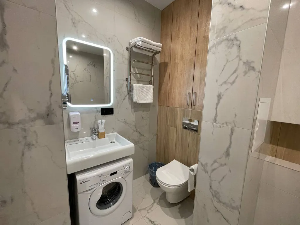 "В Гости!" на Запорожской 69  (1к студия с Джакузи)