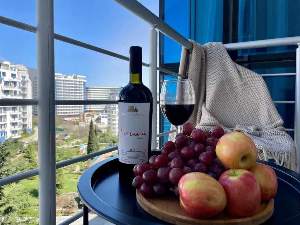 Евро-двухкомнатные апартаменты в ЖК Ришелье Шато с бассейном