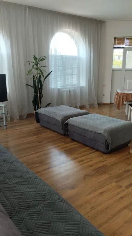 Дом с подогреваемым бассейном и сауной с видом на море