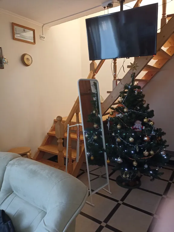 Дом у горной реки