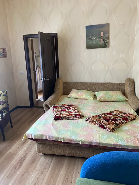 Квартира Уютная Квартира под ключ, с местом для отдыха во дворе — Евпатория