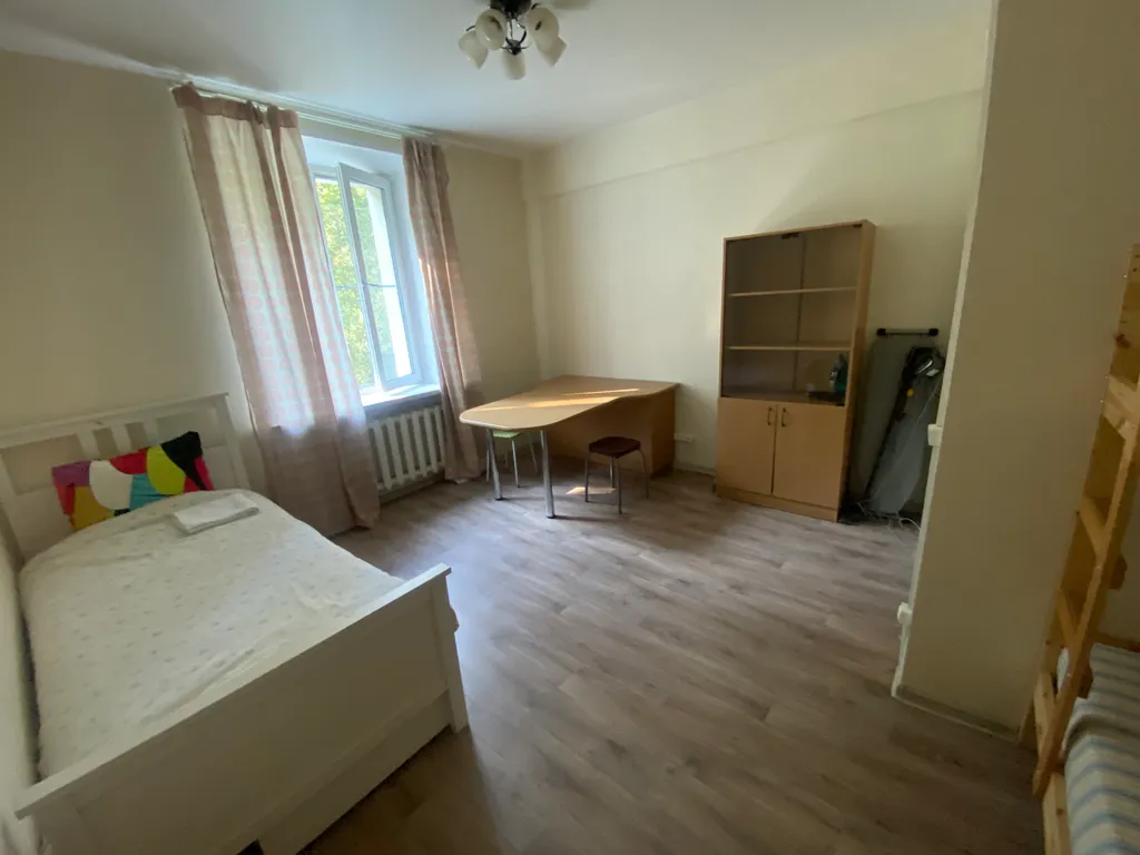 4-комнатная Квартира