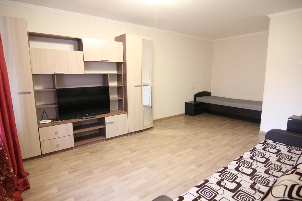 Однокомнатная квартира полулюкс рядом с центром города