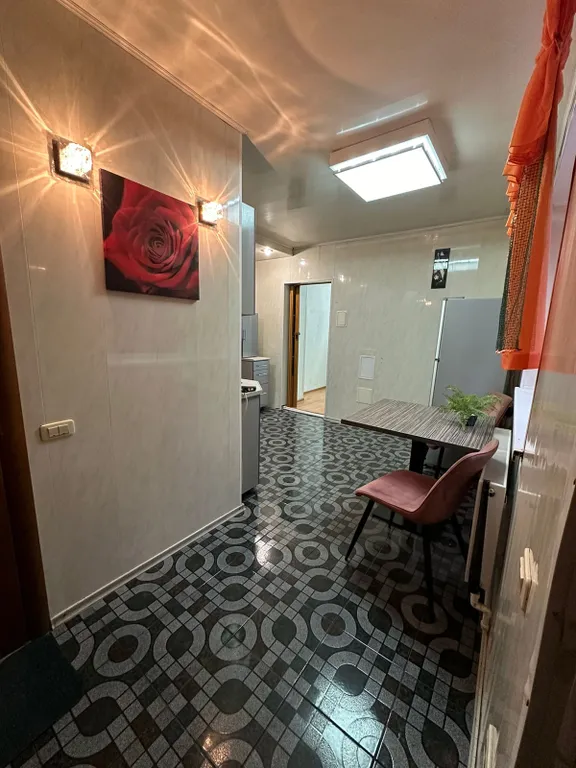 Коттедж Дом в Историческом центре с двором и въездом для автомобиля — Таганрог