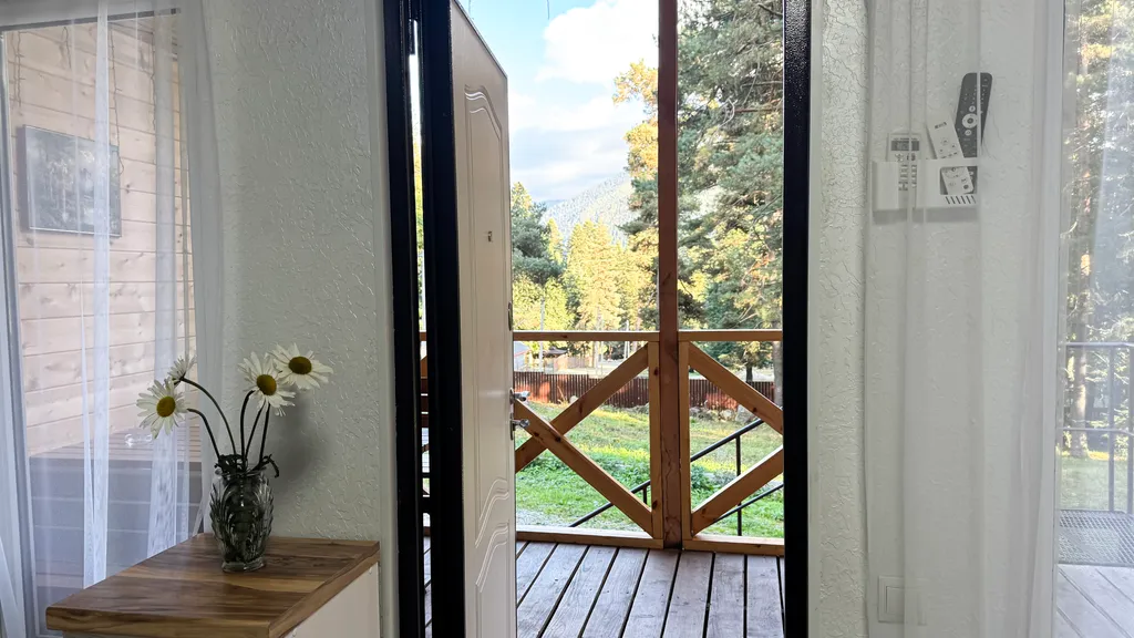 Уютный дом в тихой части Архыза