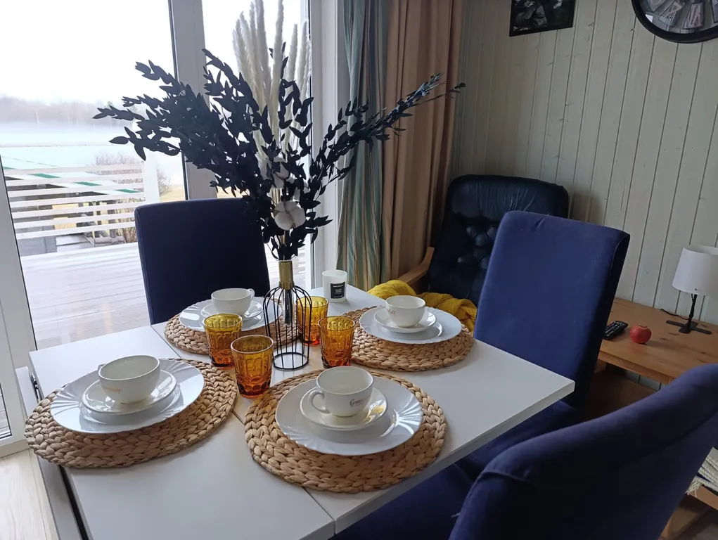 5 к. дом с баней на берегу озера Петрозаводск