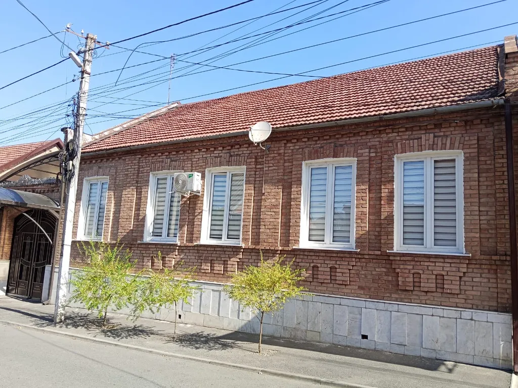 Дом-особняк для отличного уединенного отдыха, дистанционное заселение