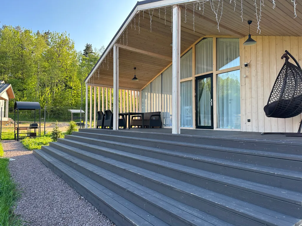 Уютный дом для отдыха на природе с просторной сауной