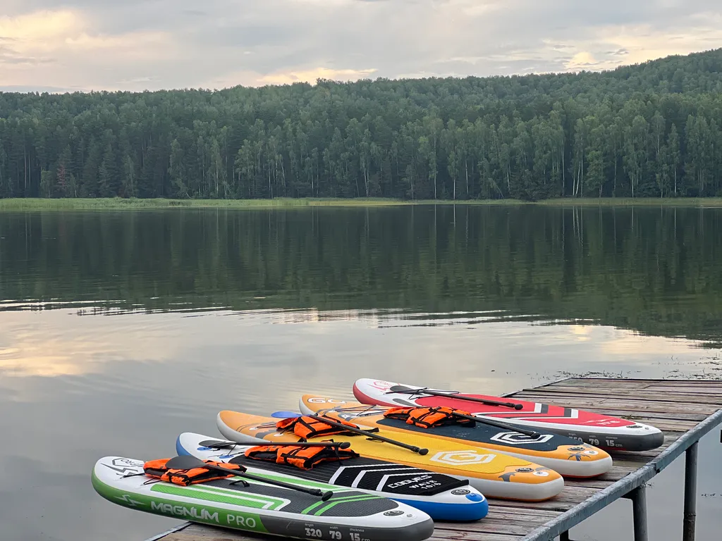 Дом 4 в  лесу у реки