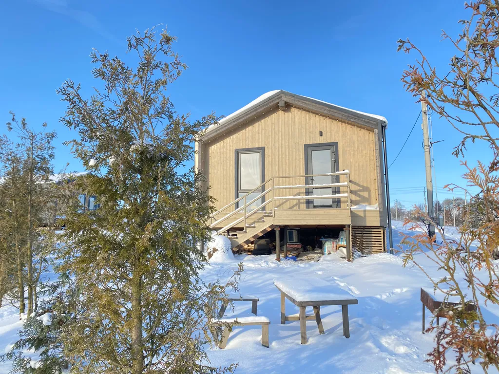 Дом с видом на пруд