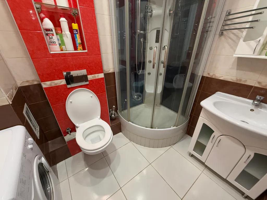 Тут хорошо на Сурикова