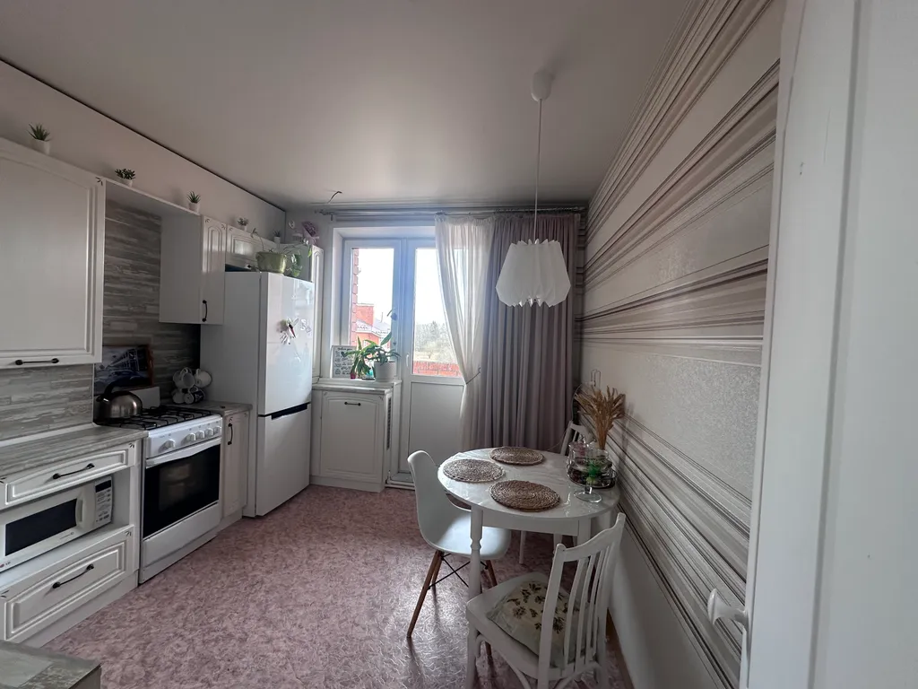 Светлая уютная квартира с светлым ремонтом