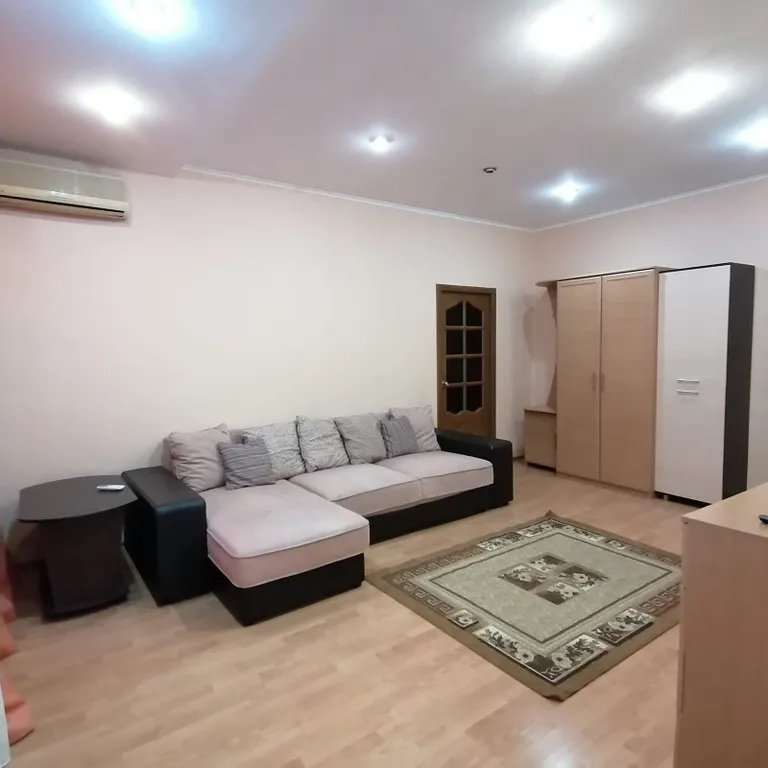 Квартира в 100 метрах от панорамы Сталинградской битвы, набережной и Волгой