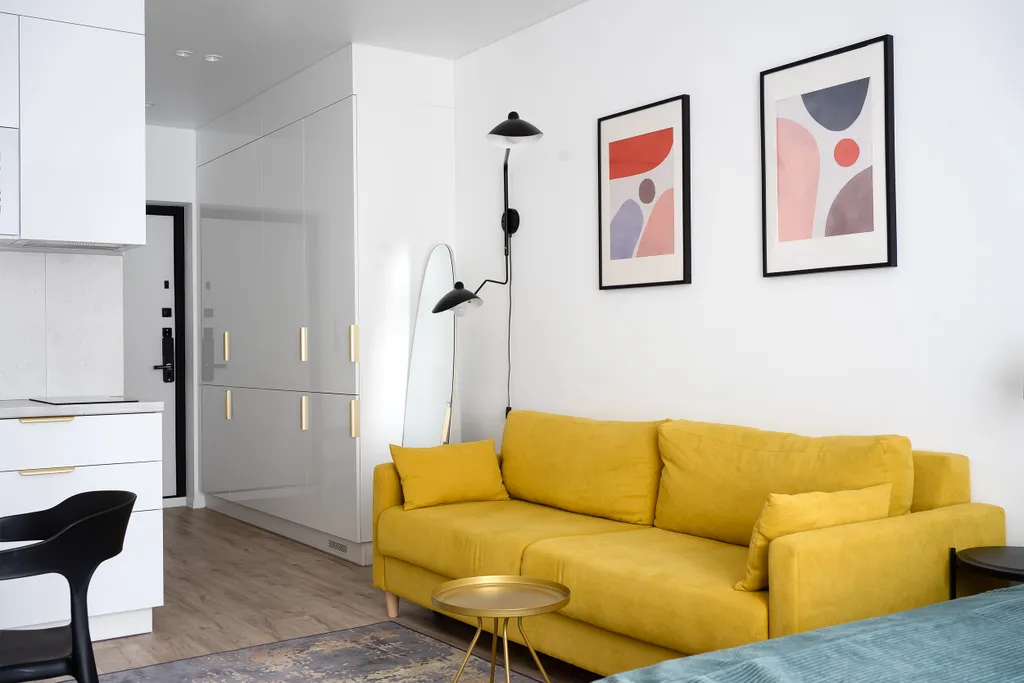 Квартира Квартира Уютная студия Лайм с балконом у Верхнего пруда — Калининград