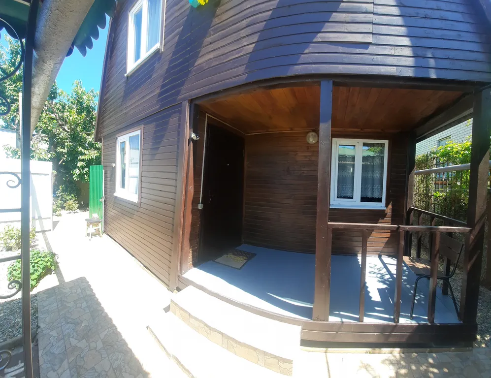 Коттедж 2-комнатный Дом — Кучугуры